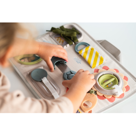 Hrací pult Taf Toys s aktivitami